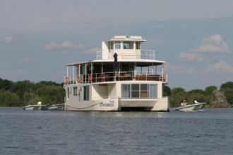 Houseboaty v Namibii